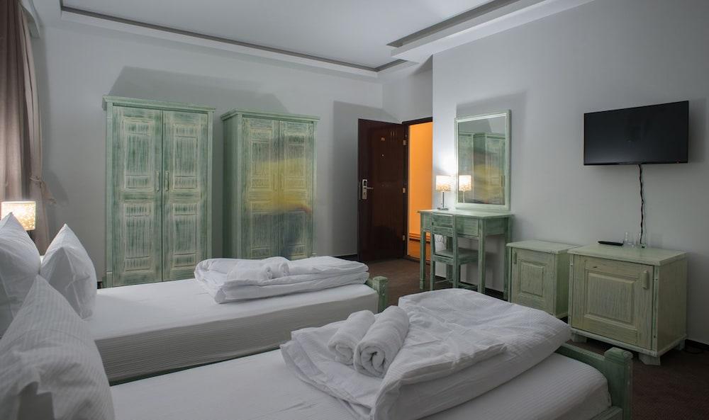 Hotel Trim Nikšić Extérieur photo