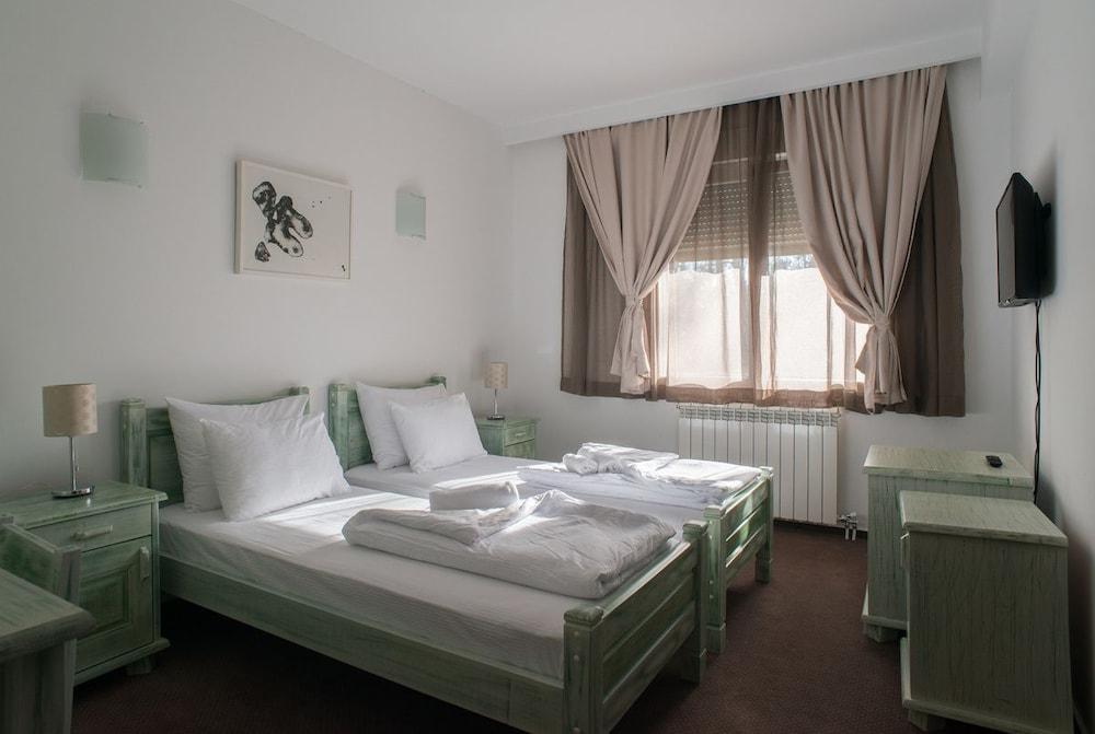 Hotel Trim Nikšić Extérieur photo