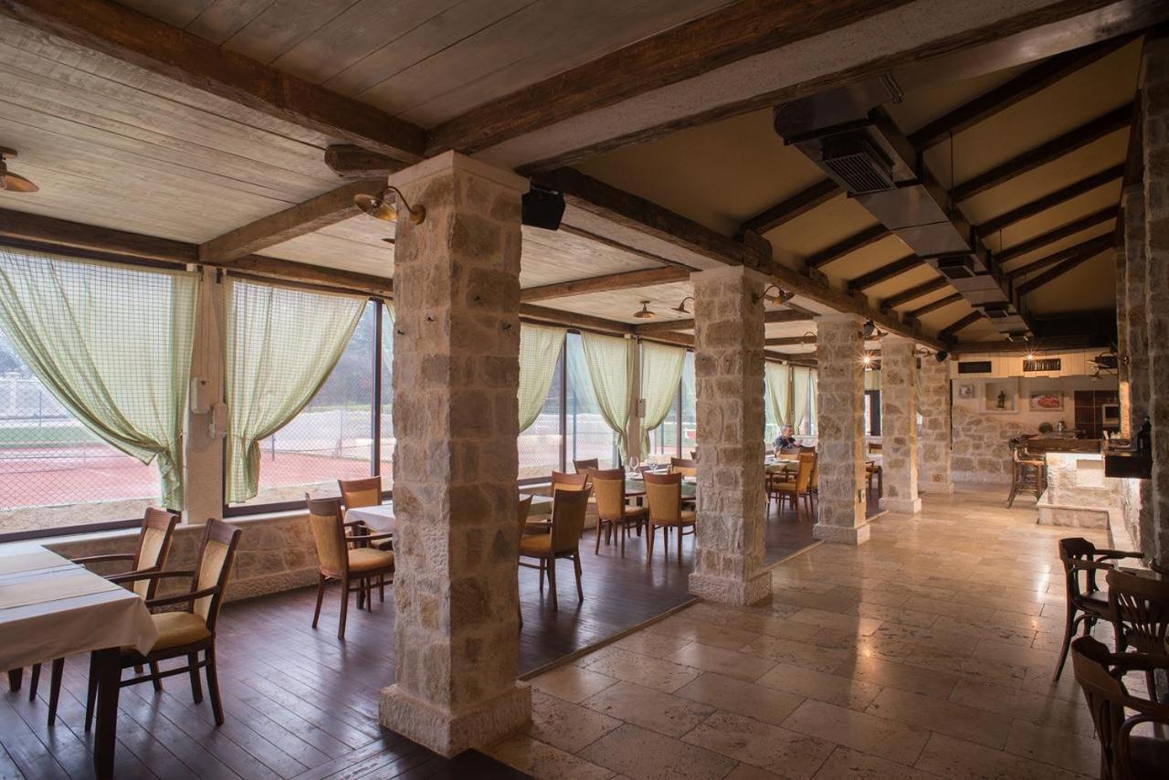Hotel Trim Nikšić Extérieur photo