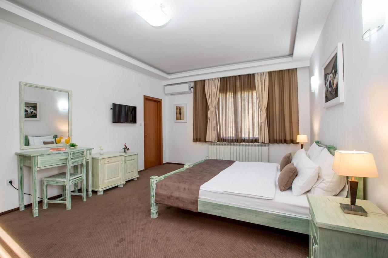 Hotel Trim Nikšić Extérieur photo